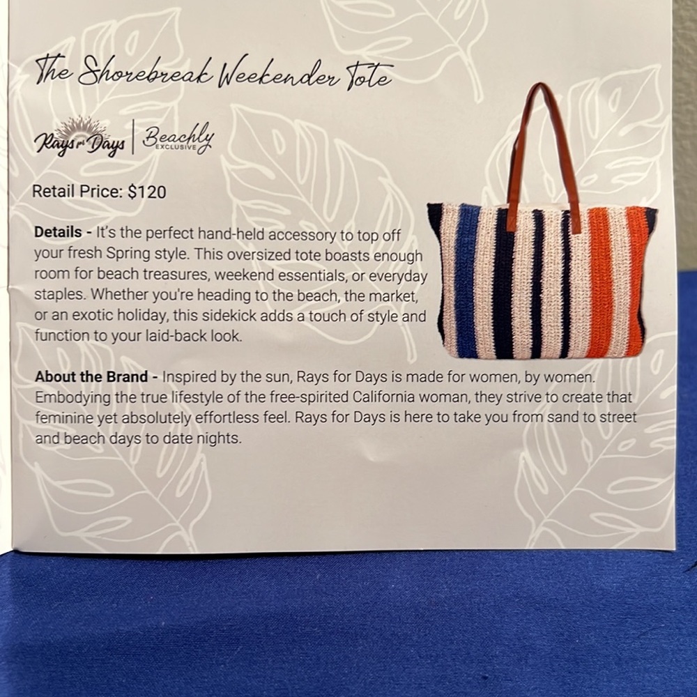 NWT Summer Tote - Picture 4 of 4